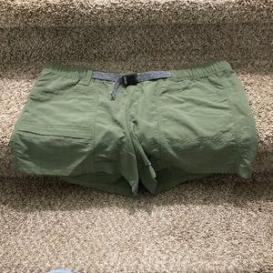 The North Face shorts XL